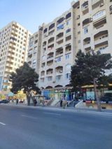 Satılır 3 otaqlı köhnə tikili 87 m² — Uğur — Apartment