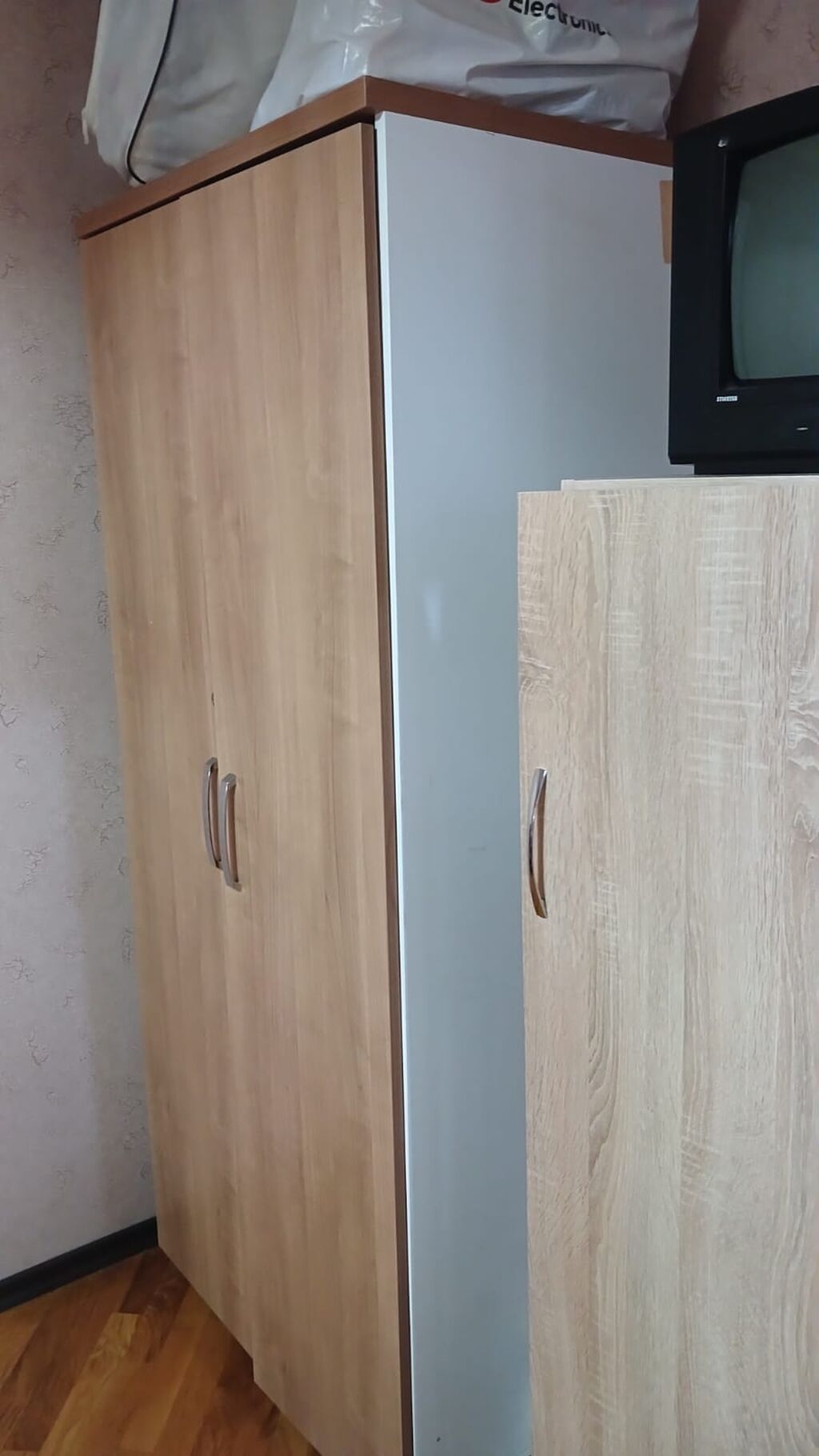 Dolab satılır idiyal vəziyyəti heç bir problem yoxtur unvan Ayna — Şkaflar, Bakı
