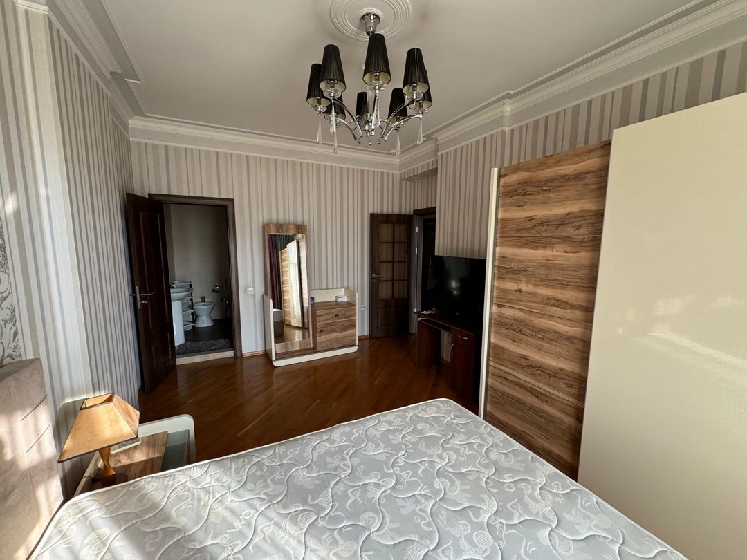 İcarəyə verilir 3 otaqlı yeni tikili 135 m² — Mənzil, Bakı (6)