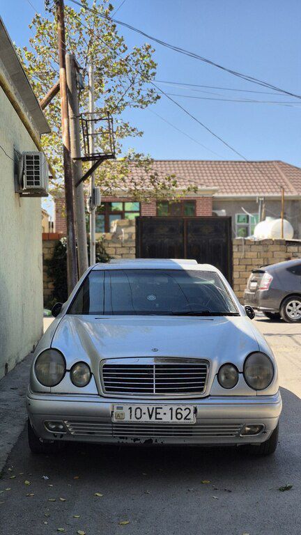 Mercedes E 230, 2.3 L, 1995 il, 380 000 km — Bakı