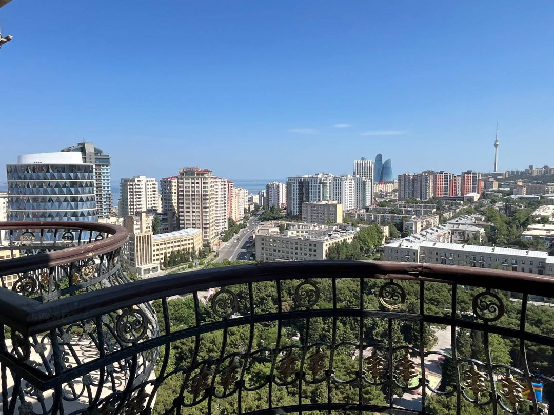 Satılır 4 otaqlı yeni tikili 205.1 m² — Mənzil, Bakı (3)
