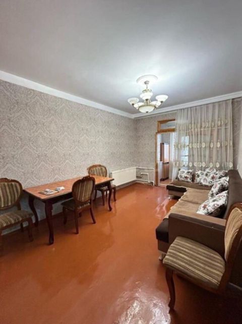 İcarəyə verilir 3 otaqlı köhnə tikili 60 m² — Bakı