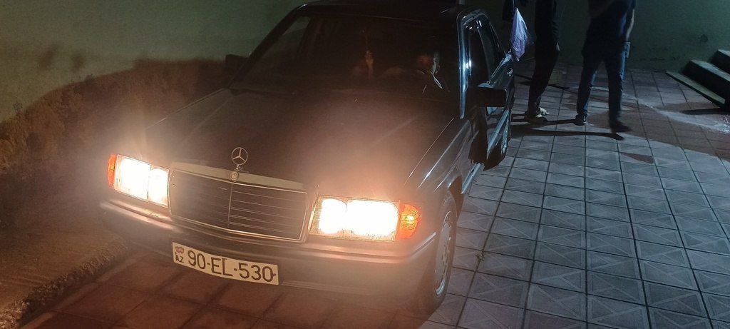 Mercedes 190, 1.8 L, 1990 il, 400 000 km — Avtomobillər, Bakı (5)