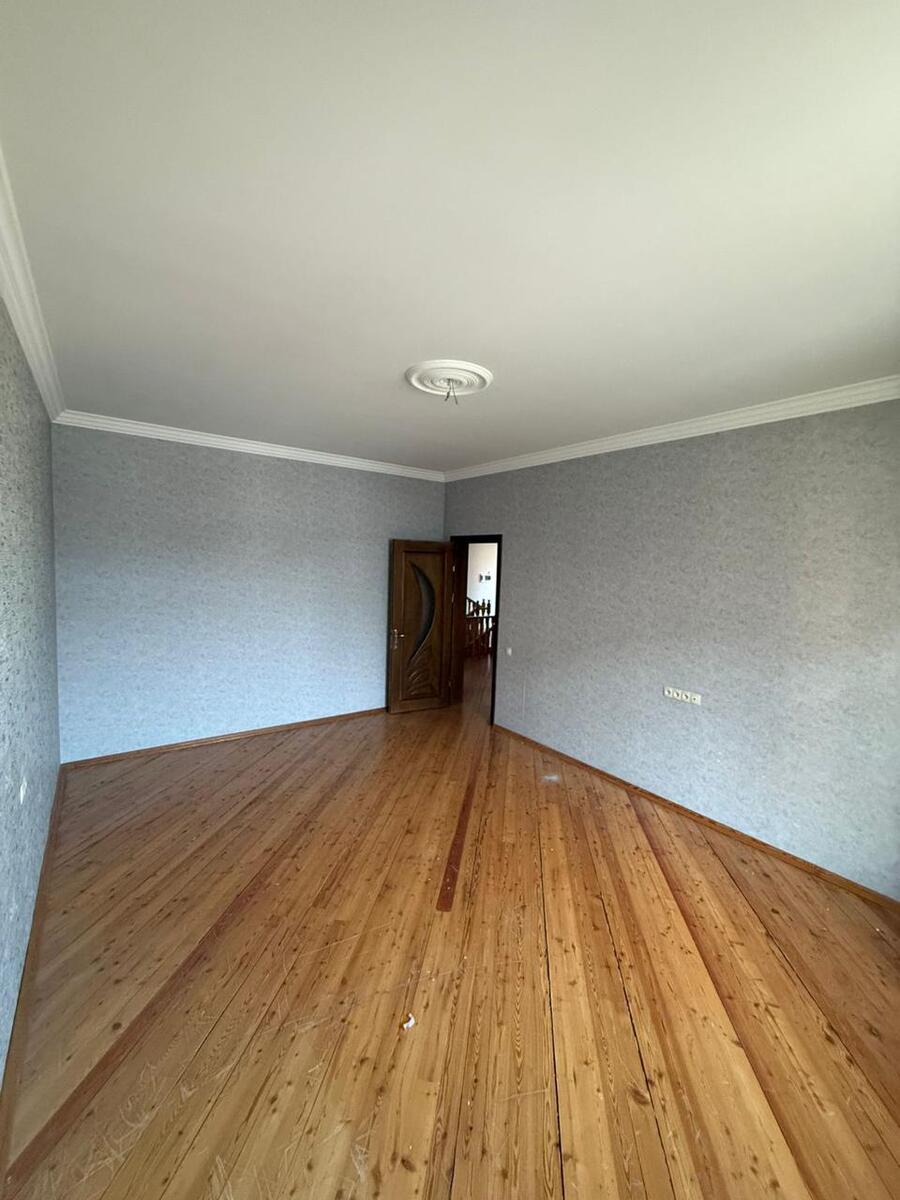 Satılır 5 otaqlı həyət evi/bağ evi 300 m² — Ev, villa, Bakı (11)