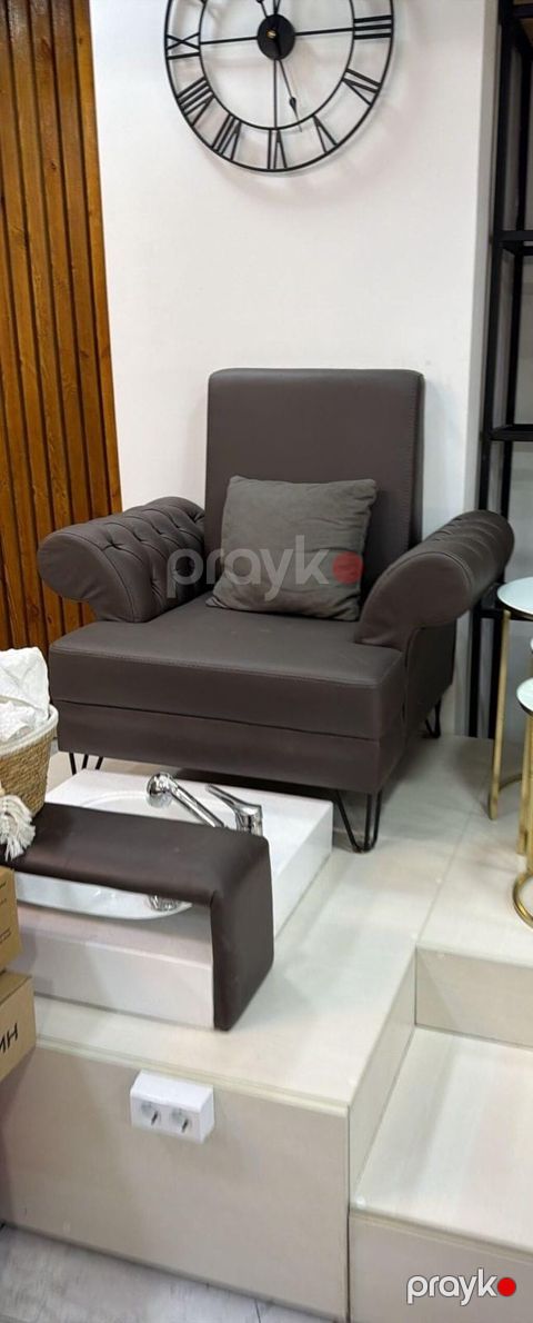 Pedikur kreslo desti 330azn Yeni kimidir. 2 ededdir. Qiymet 1deste — Bakı