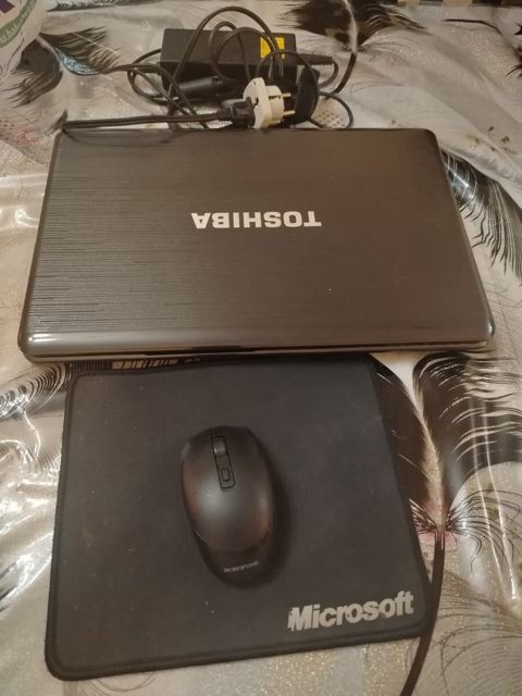 Toshiba noutbuku — Bakı