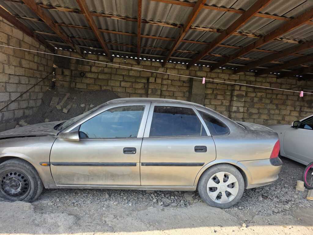 Opel Vectra, 1.6 L, 1996 il, 300 000 km — Avtomobillər, Bakı (5)