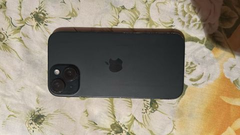 IPhone 15, 128 GB, Qara, Face ID — Digah