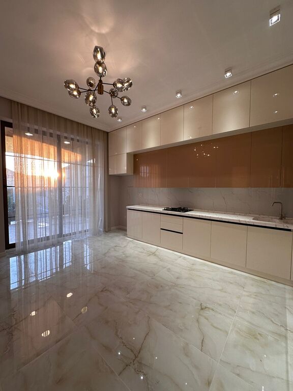Satılır 4 otaqlı həyət evi/bağ evi 250 m² — Ev, villa, Bakı (8)