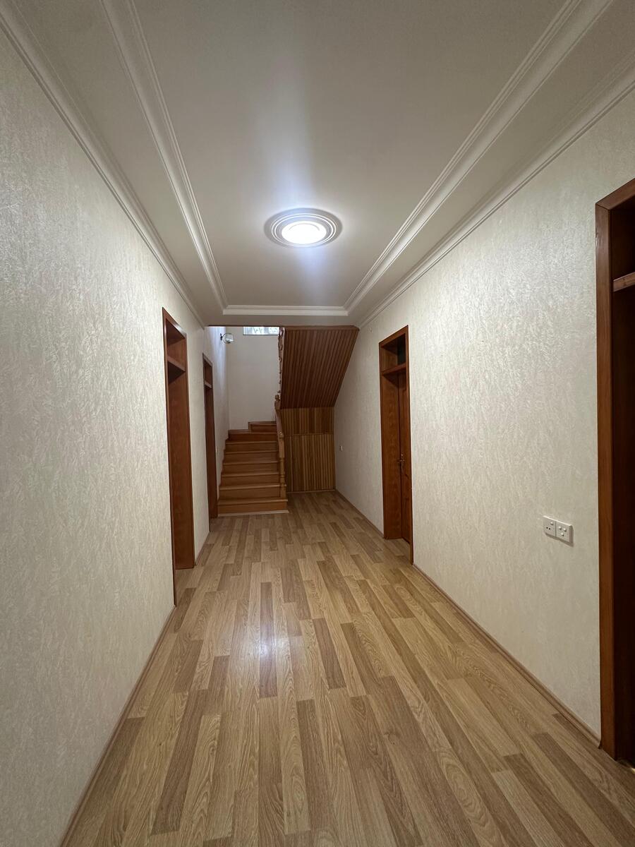 Satılır 5 otaqlı həyət evi/bağ evi 250 m² — Ev, villa, Bakı (5)