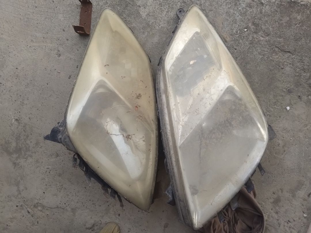 Faralar Toyota Prius 20 — Ehtiyat hissələri və aksesuarlar, Bakı (2)
