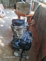200cc mator heçbir prablemi yoxdu mill kimi işleyir — Двигатели