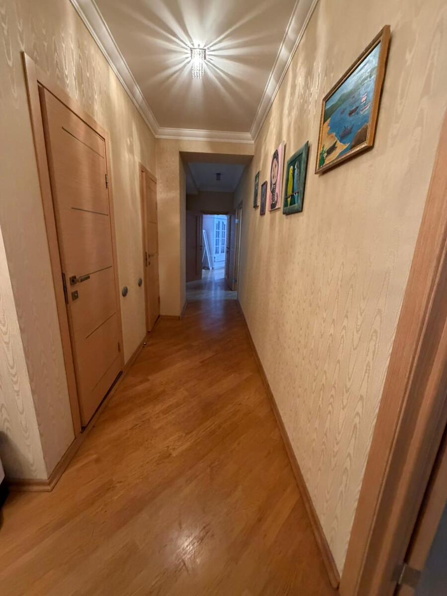 İcarəyə verilir 3 otaqlı yeni tikili 130 m² — Mənzil, Bakı (11)