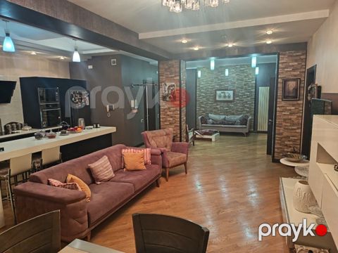 Satılır 3 otaqlı yeni tikili 135 m²