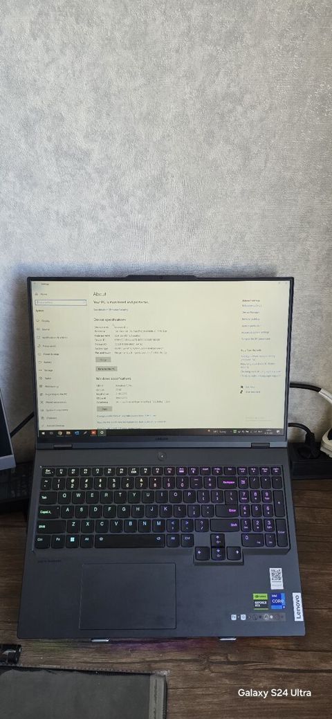 Lenovo Legion Pro 7 16IRX8H RTX 4080 12GB i9 hx — Bakı