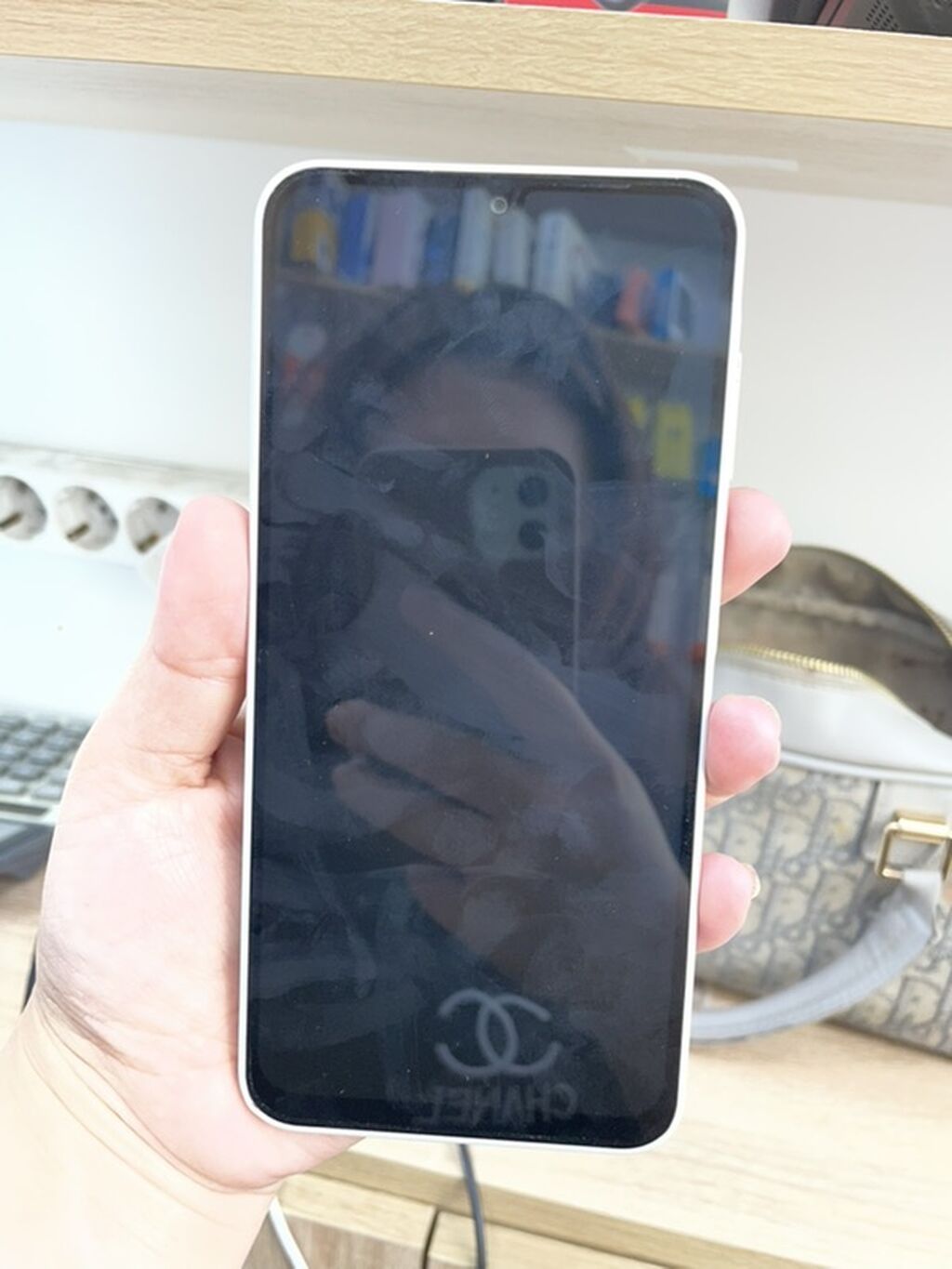 Samsung Galaxy A16, 128 GB, rəng - Ağ, Zəmanət, Sənədlərlə — Samsung, Bakı (3)