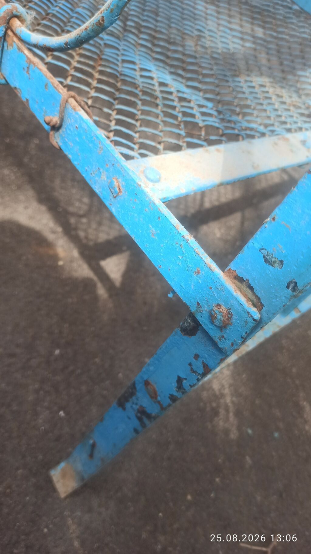 Metall uşaq beşiyi dəmirçi işi qaynaqdan istifadə olunmayıb döymə — Bəşikləri, Bakı (7)