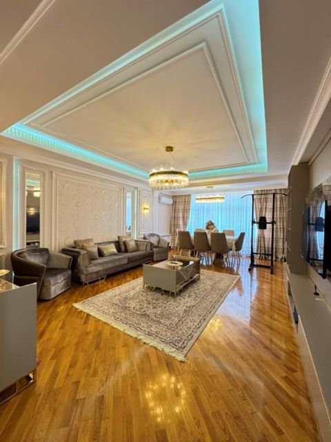 4-otaqlı yeni tikili, Həsən bəy Zərdabi küç., 152 m² — Bakı
