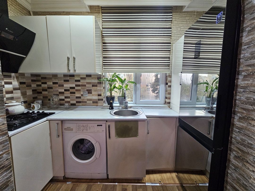 Satılır 2 otaqlı köhnə tikili 55 m² — Mənzil, Bakı (11)