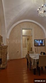 Nəsimi rayonunda 3 otaqlı Köhnə tikili Satılır, 78 m² — Tapemlak