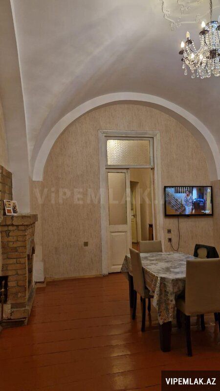 Nəsimi rayonunda 3 otaqlı Köhnə tikili Satılır, 78 m² — Bakı