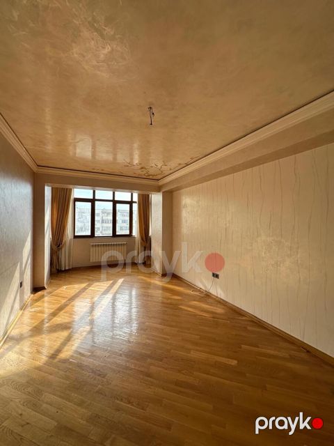 Satılır 2 otaqlı yeni tikili 75 m²