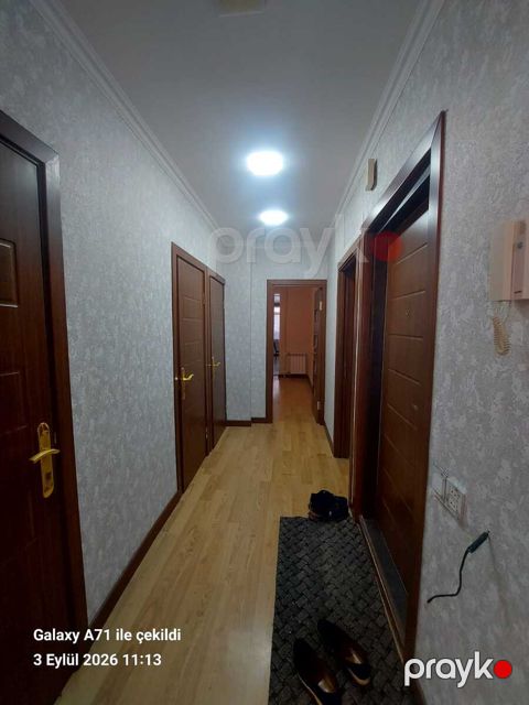 Satılır 4 otaqlı köhnə tikili 100 m²