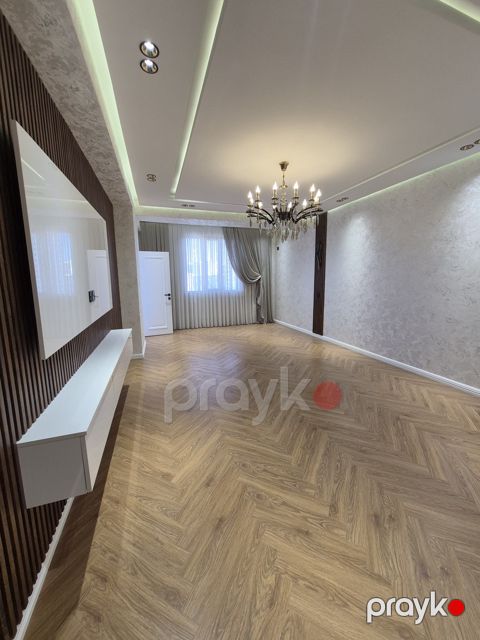Satılır 3 otaqlı yeni tikili 87.5 m²