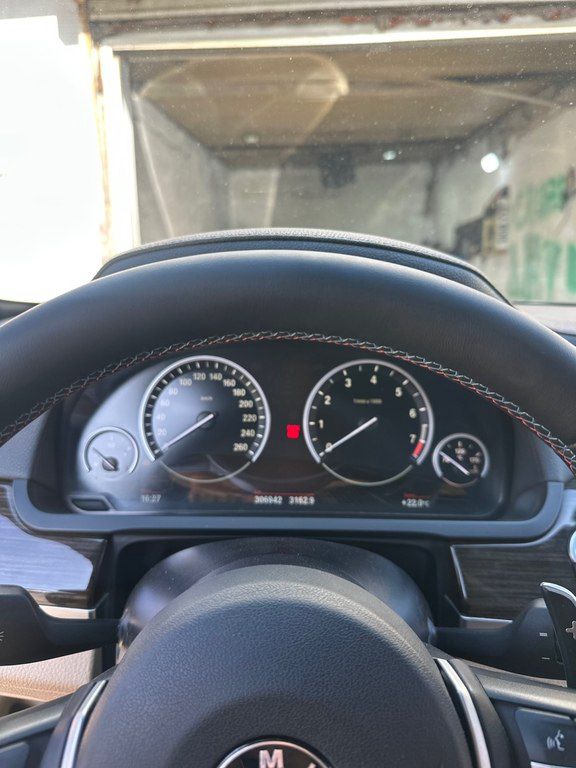 BMW 740, 3.0 L, 2014 il, 306 000 km — Avtomobillər, Xırdalan (11)