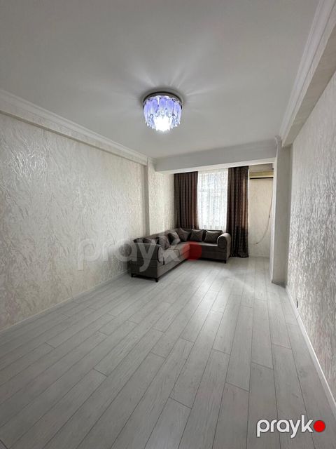 Satılır 2 otaqlı yeni tikili 70 m²