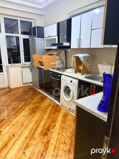 İcarəyə verilir 2 otaqlı yeni tikili 86 m²