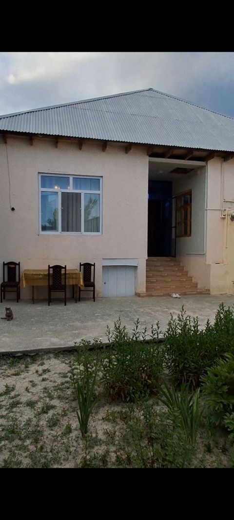 Həyət evi, Şəki ş — Şəki