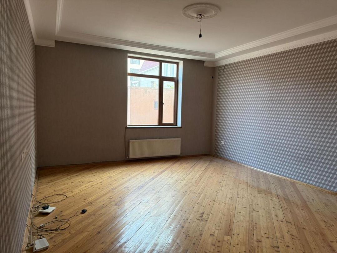 Satılır 5 otaqlı həyət evi/bağ evi 300 m² — Ev, villa, Bakı (10)
