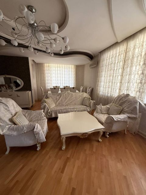 İcarəyə verilir 3 otaqlı yeni tikili 158 m² — Bakı