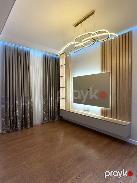4-otaqlı yeni tikili, Neftçilər m., 126 m²
