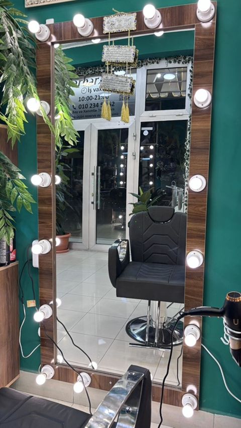 Vizaj və salon üçün peşəkar güzgü – işıqlı “make-up” güzgüsü - Böyük — Lənkəran