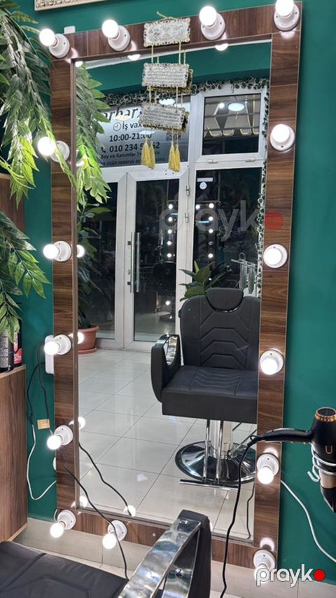 Vizaj və salon üçün peşəkar güzgü – işıqlı “make-up” güzgüsü - Böyük — Lənkəran