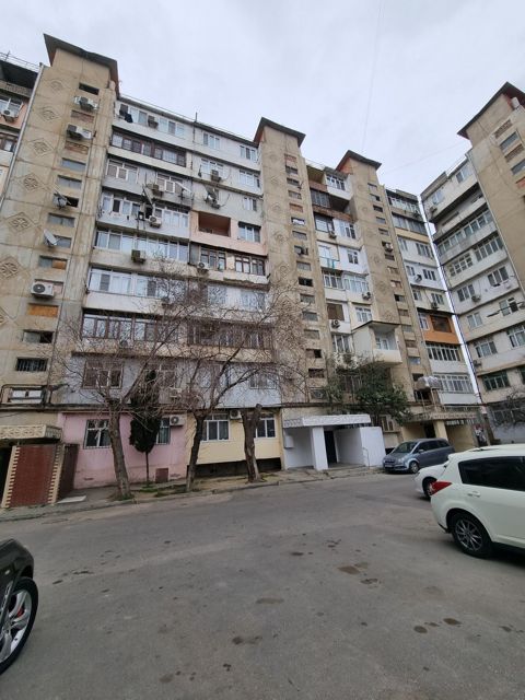 Satılır 1 otaqlı köhnə tikili 42 m² — Bakı