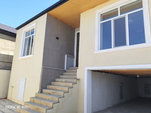 Satılır 4 otaqlı həyət evi/bağ evi 120 m² — Bakı