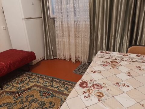 Salam 9 mkr Nəsimi m. yaxın 26 və 18 saylı marşrutların son — Bakı