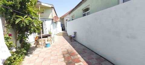 Satılır 4 otaqlı həyət evi/bağ evi 130 m² — Bakı