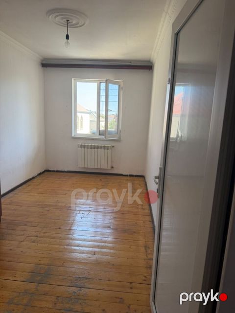 İcarəyə verilir 2 otaqlı köhnə tikili 45 m²