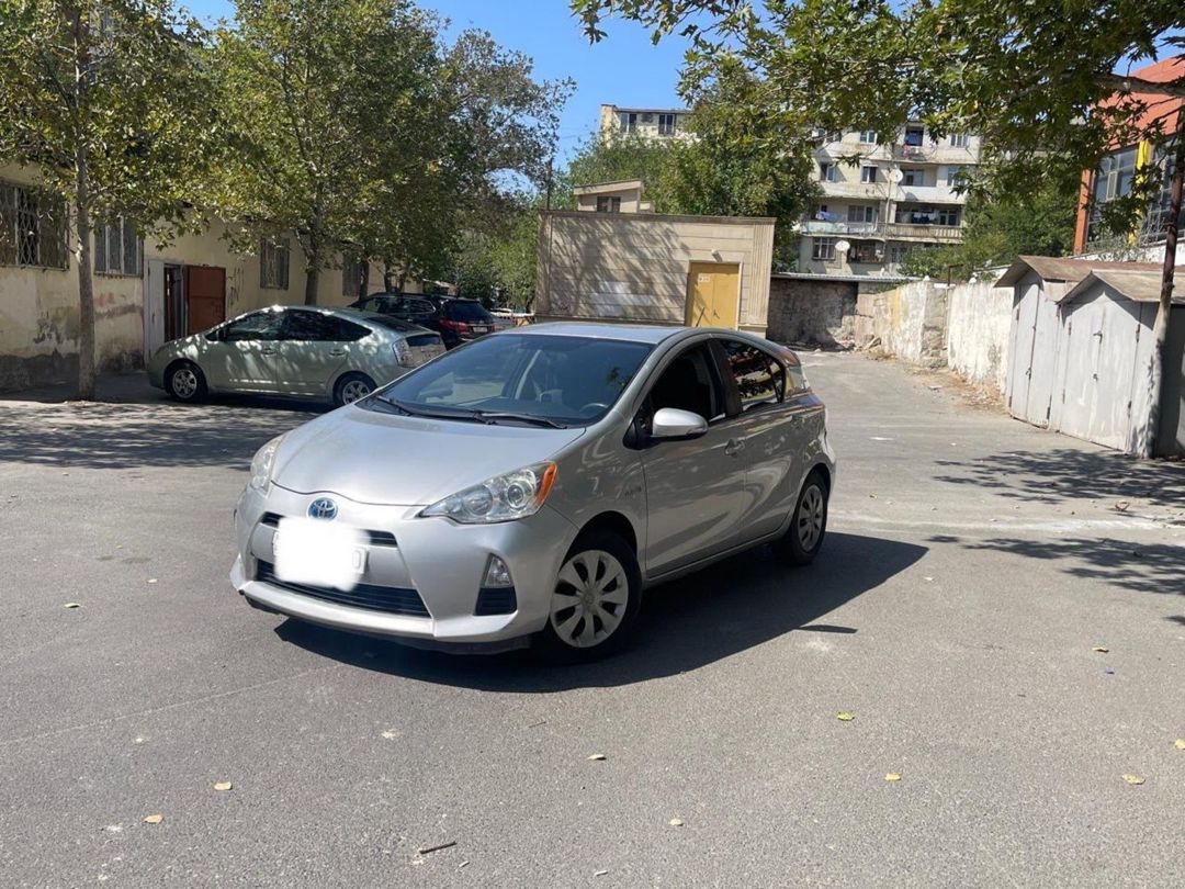 Toyoto Prius 20 kuza icarəsi — Avtomobil icarəsi, Bakı