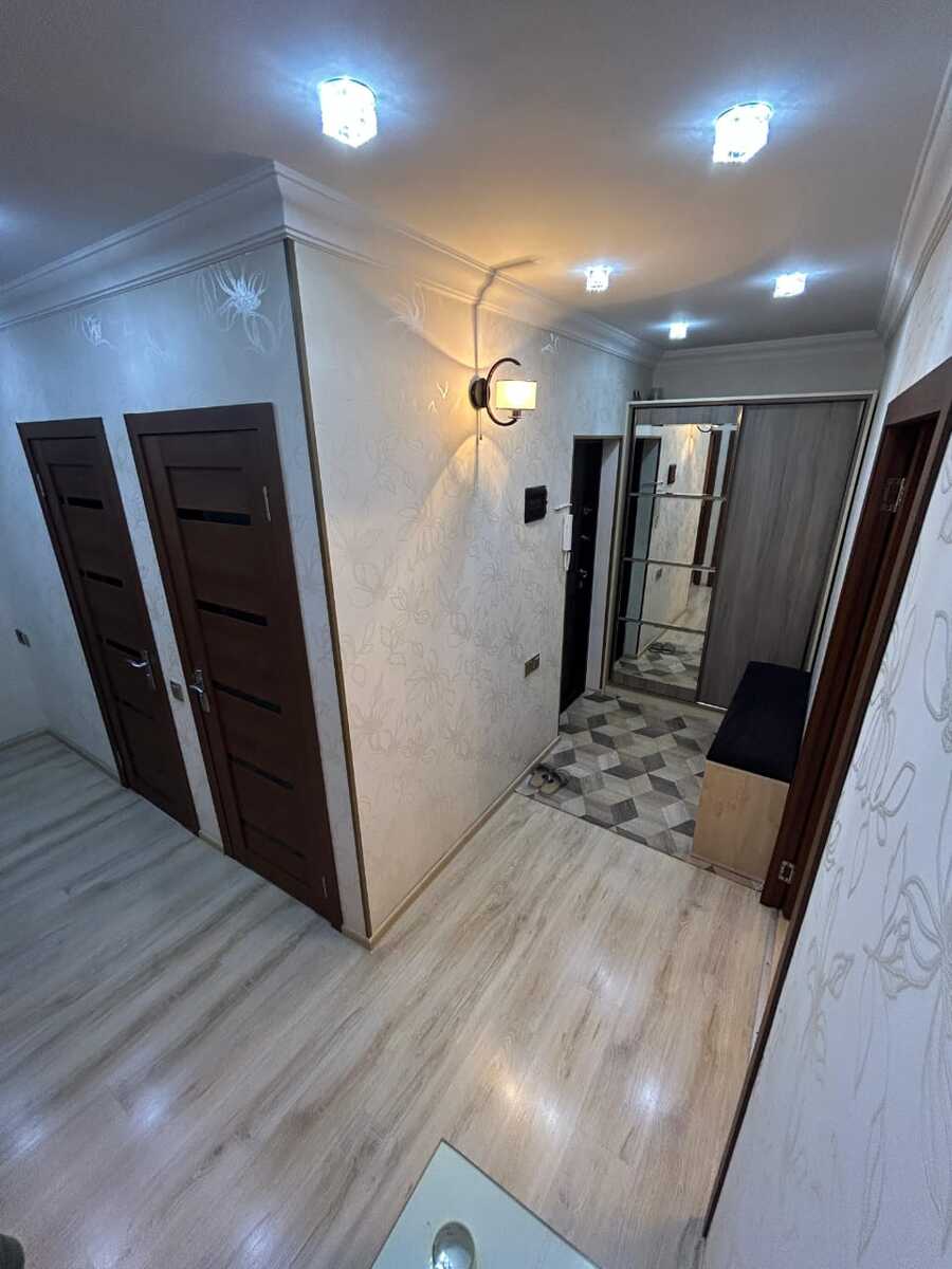 Satılır 4 otaqlı köhnə tikili 105 m² — Mənzil, Bakı (11)