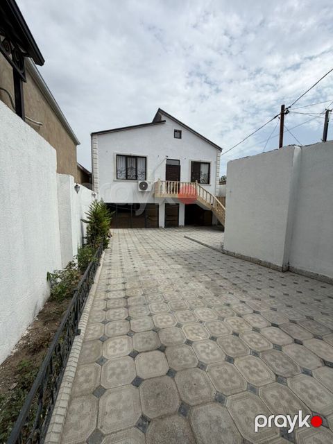 Satılır 4 otaqlı həyət evi/bağ evi 120 m²