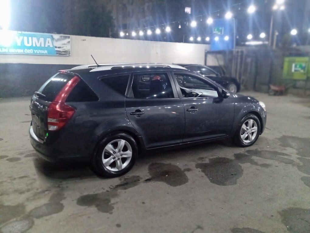 Kia Ceed SW, 1.6 L, 2011 il, 315 000 km — Avtomobillər, Bakı (6)