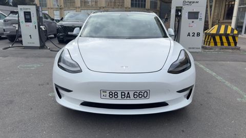 Tesla Model 3, 50 kWh, 2020 il, 142 000 km — Bakı