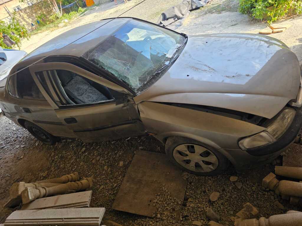 Opel Vectra, 1.6 L, 1996 il, 300 000 km — Avtomobillər, Bakı (2)