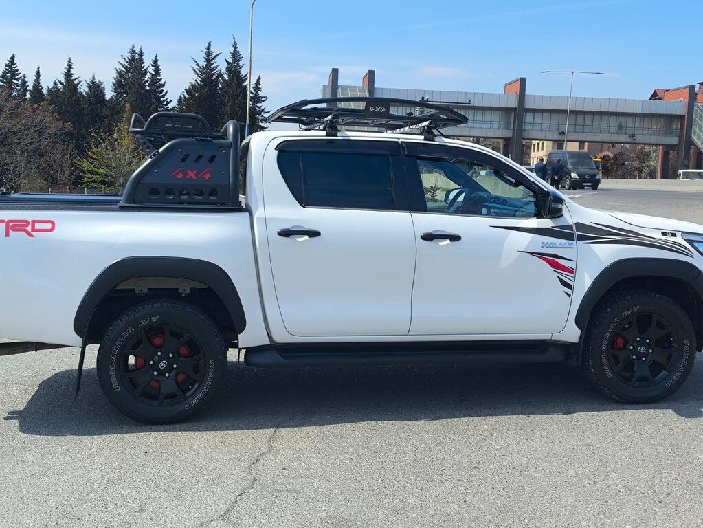 Toyota Hilux, 2.4 L, 2019 il, 125 000 km — Avtomobillər, Bakı (3)