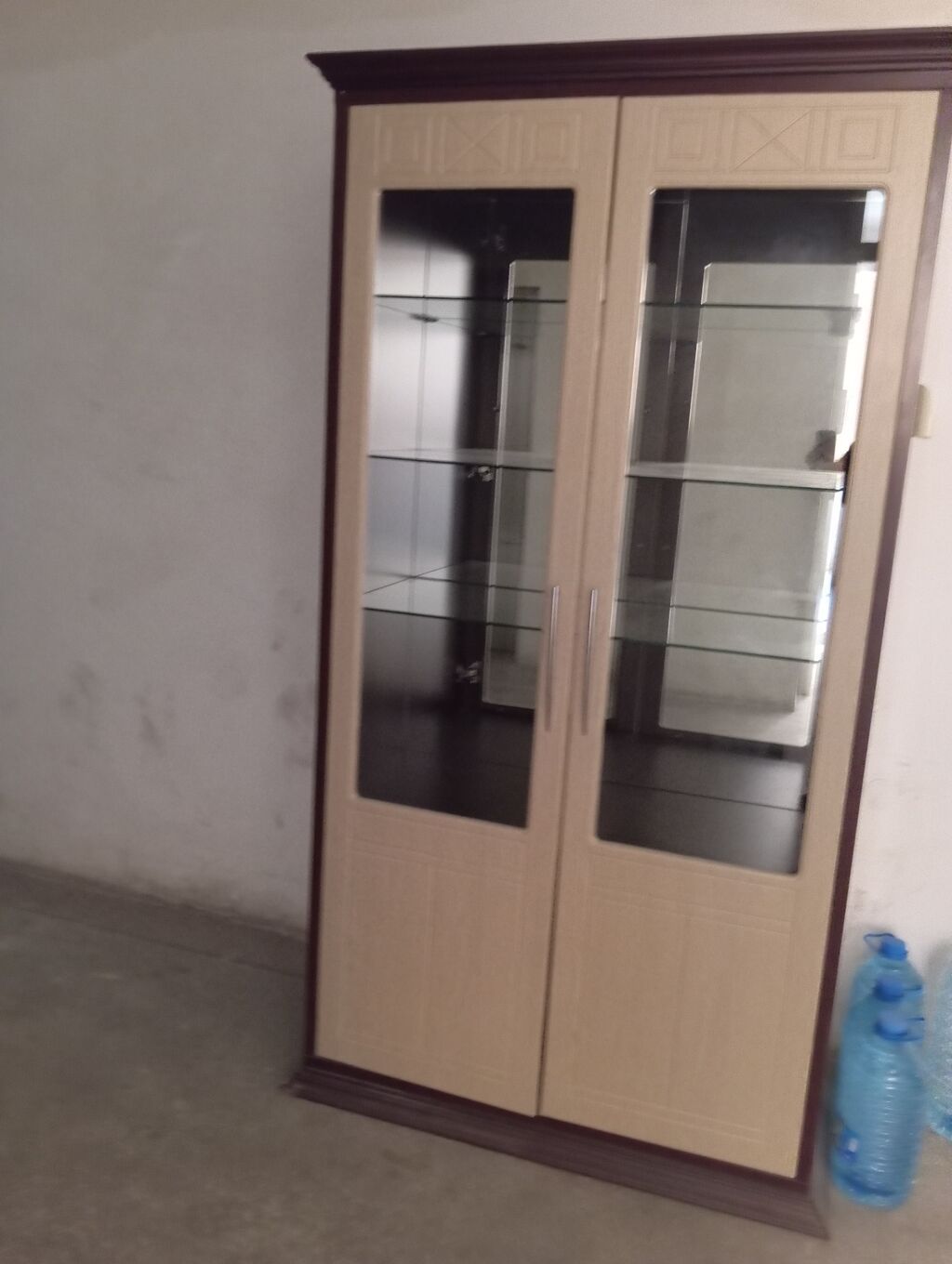 İşlənmiş, TV altlığı — Qonaq otağı üçün, Bakı (2)